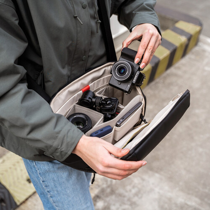 Фотосумка PGYTECH OneGo Shoulder Bag 10L (Obsidian Black) (P-CB-043)