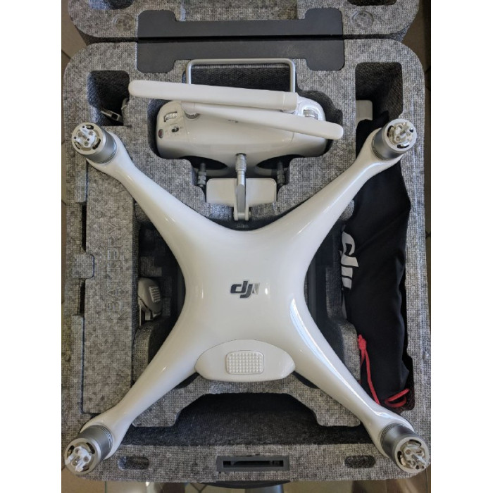 БУ DJI Phantom 4