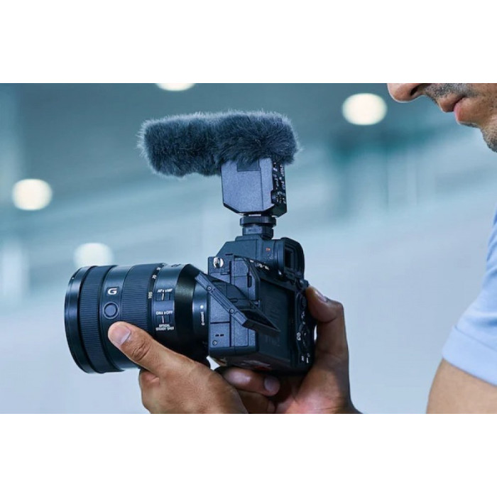 Sony Цифр. фотокамера Alpha 7M4 28-70mm Kit Black ILCE7M4KB.CEC