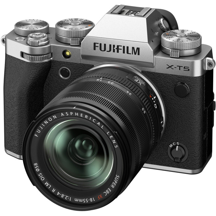 Fujifilm Цифровая фотокамера X-T5+XF 18-55mm F2.8-4 Kit Silver